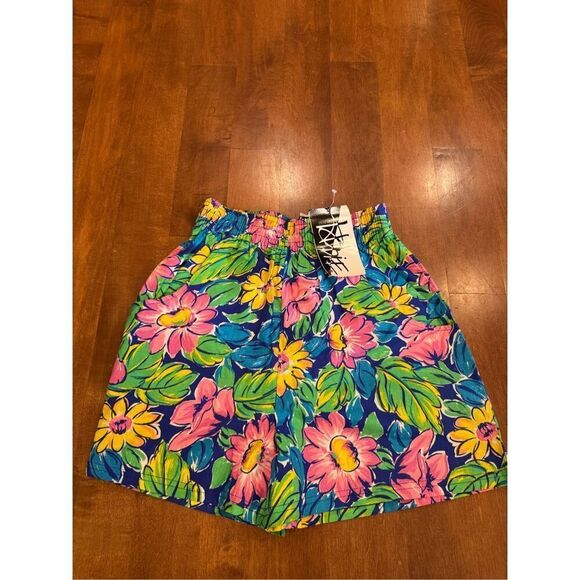 Women’s new vintage Y2K 90s high rise colorful shorts size medium, made in the U - Picture 1 of 4